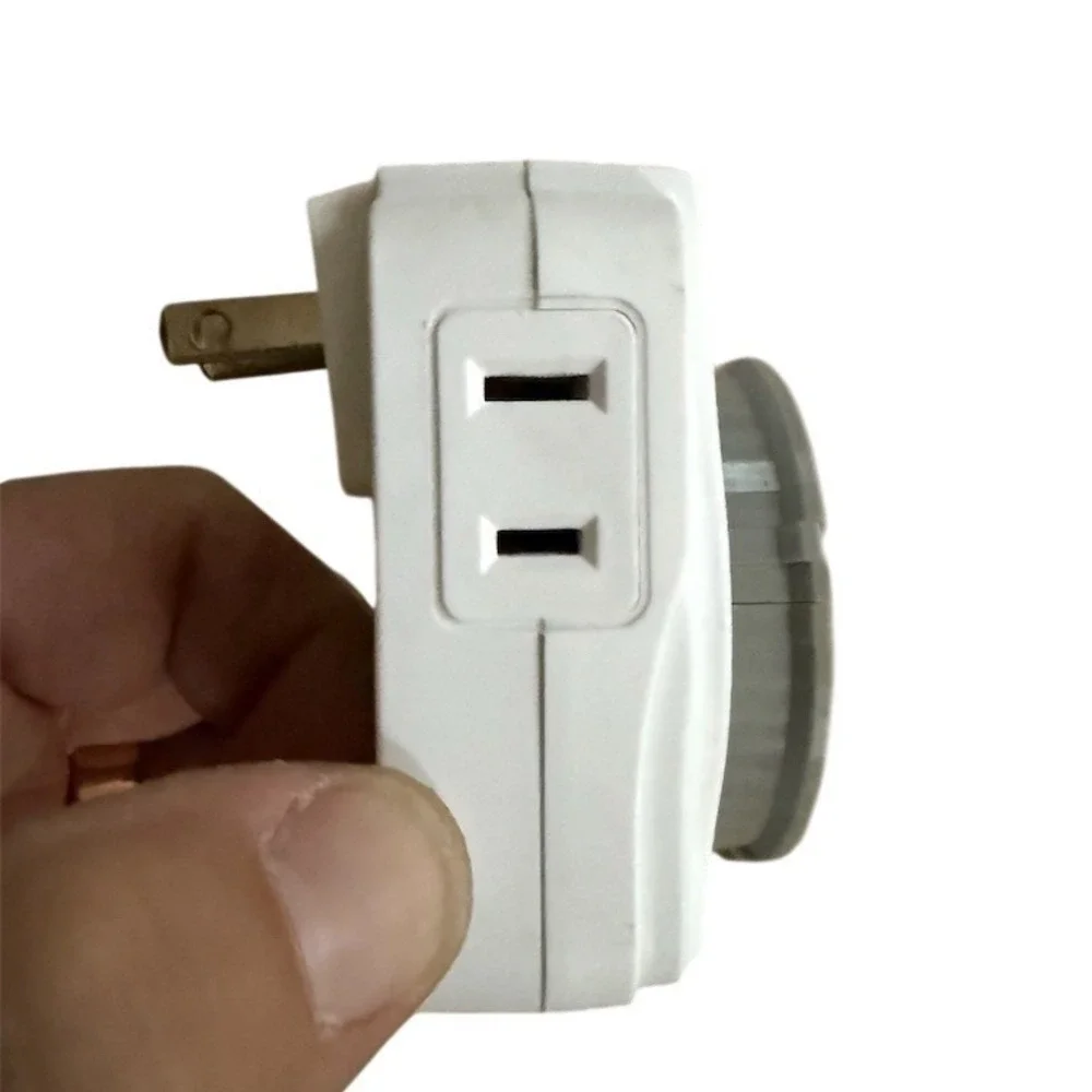 Prime 24-Hour Indoor Mechanical Plug-In Outlet Timer 1-Outlet‎ 15A